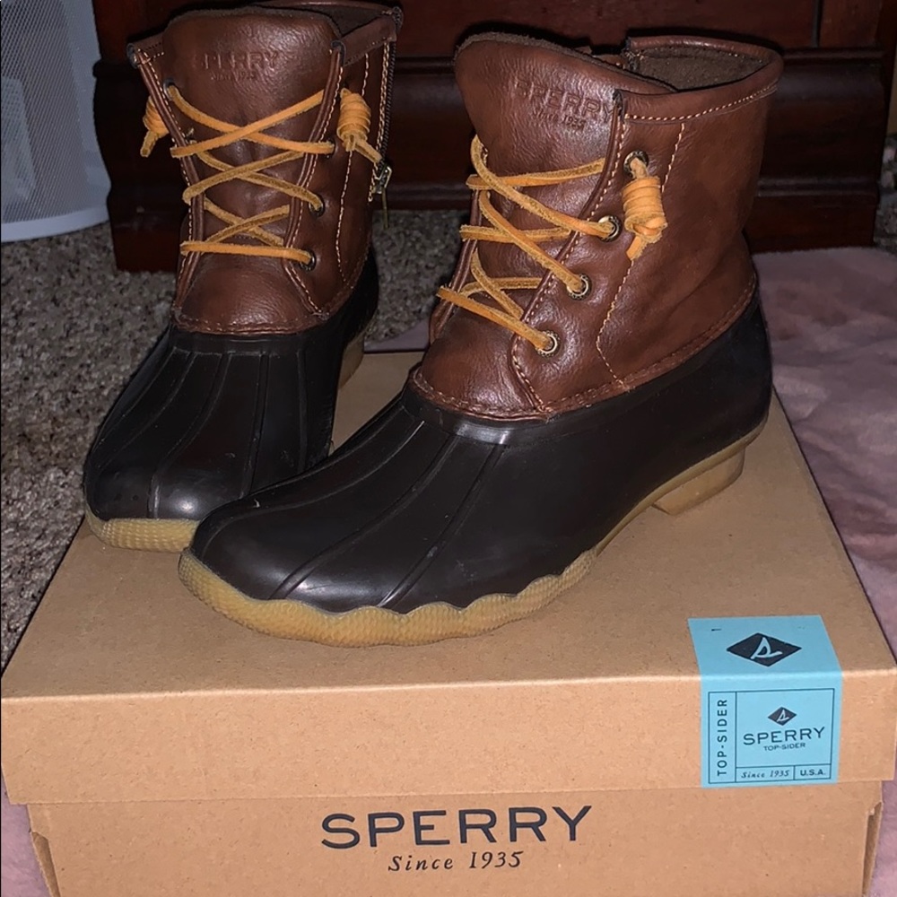 Sperry duck rain boot